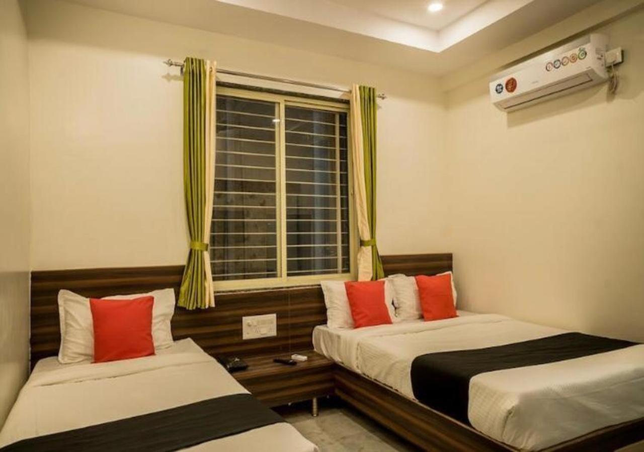 Hotel Sai SK Palace Shirdi Esterno foto