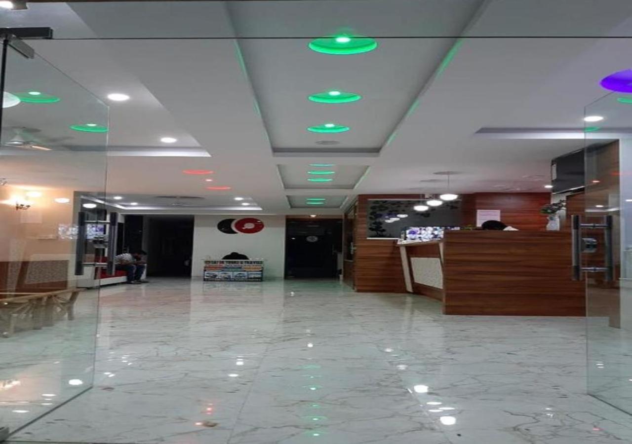 Hotel Sai SK Palace Shirdi Esterno foto